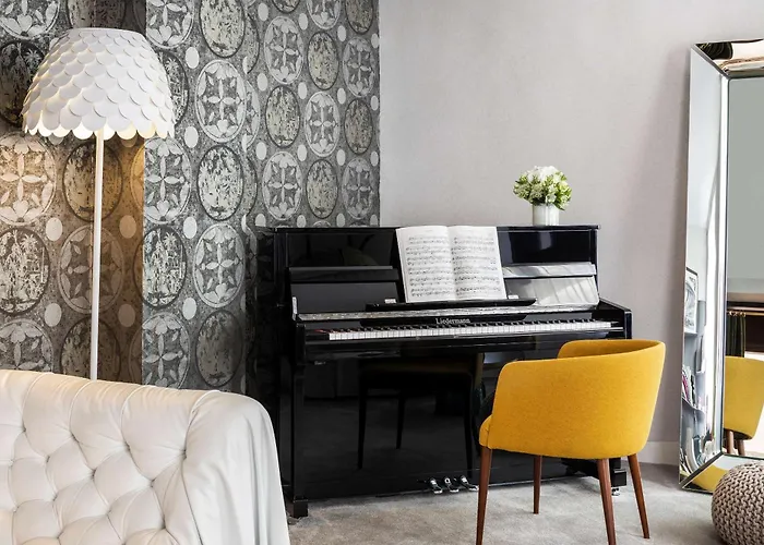 Western La Demeure Paris