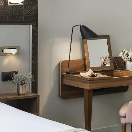 Western La Demeure Hotel 4*