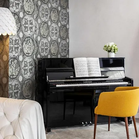 Western La Demeure Paris