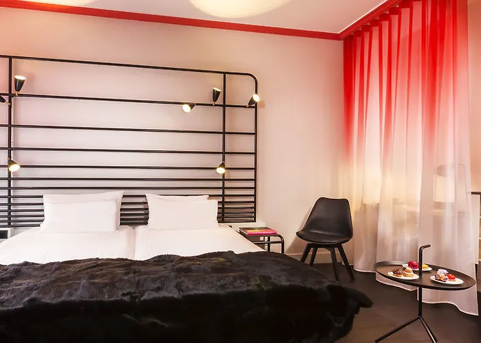 Western La Demeure Hotel