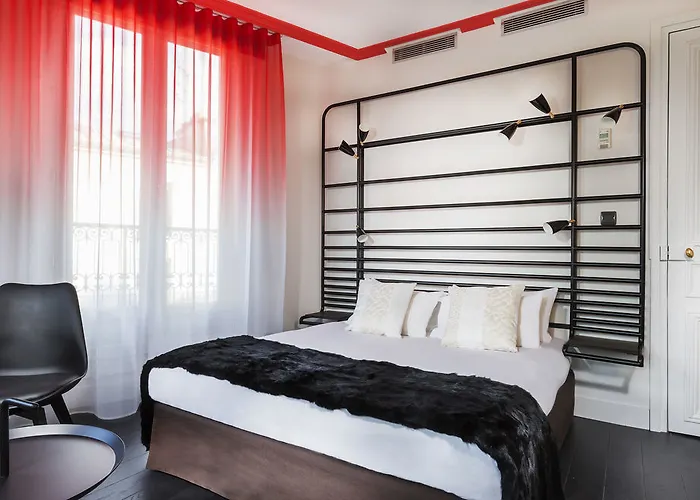 Western La Demeure Hotel 4*